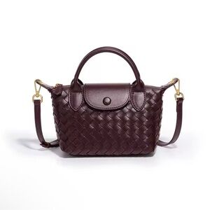 Elegant Woven Leather Handbag - Deep Purple